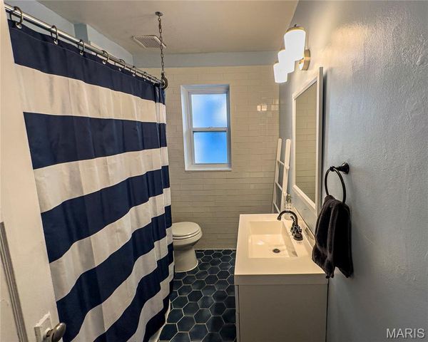 2262 Blendon Place, St Louis, MO 63143