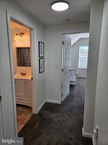 1420 E HARMONY ST, Coatesville, PA 19320