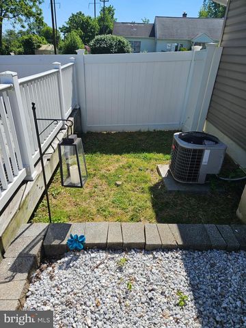 1420 E HARMONY ST, Coatesville, PA 19320