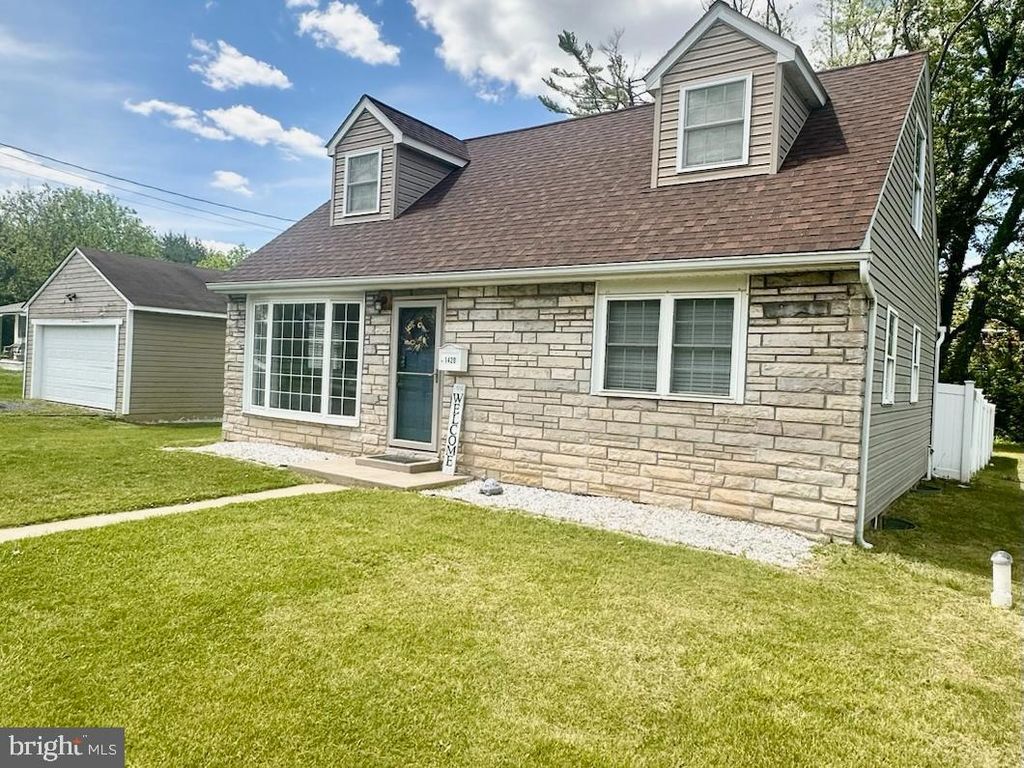 1420 E HARMONY ST, Coatesville, PA 19320
