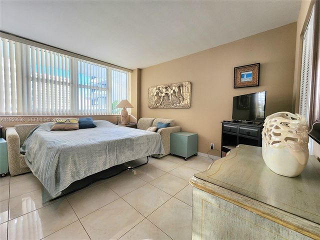 2030 S Ocean Dr 823, Hallandale Beach, FL 33009