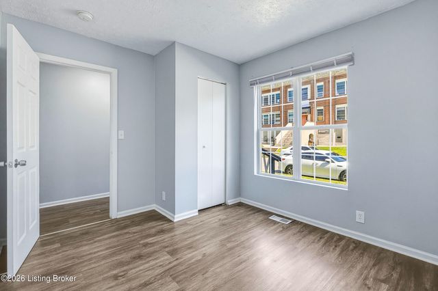 1814 Standard Ave, Louisville, KY 40210