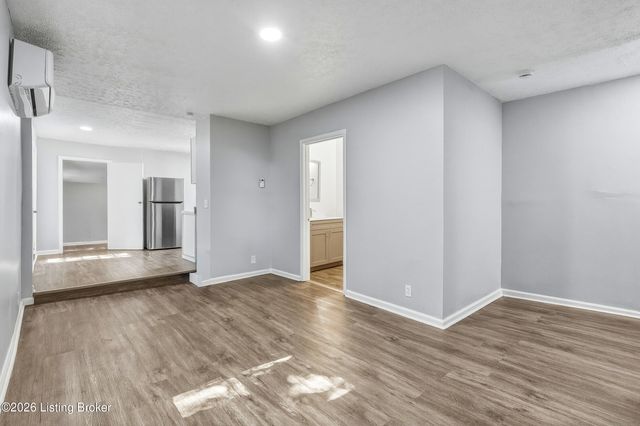 1814 Standard Ave, Louisville, KY 40210