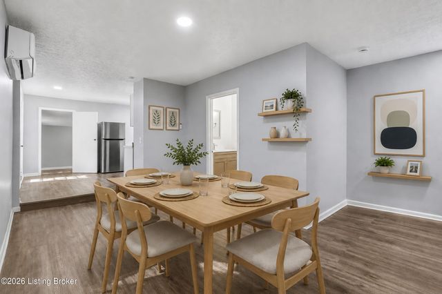 1814 Standard Ave, Louisville, KY 40210