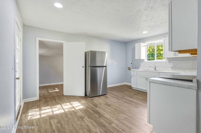 1814 Standard Ave, Louisville, KY 40210