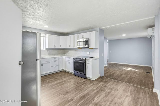 1814 Standard Ave, Louisville, KY 40210
