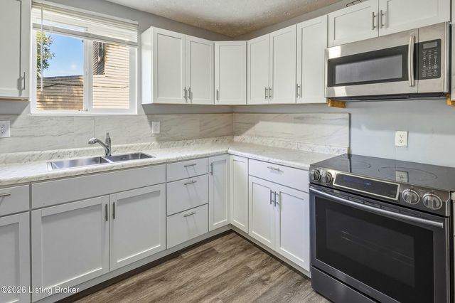 1814 Standard Ave, Louisville, KY 40210