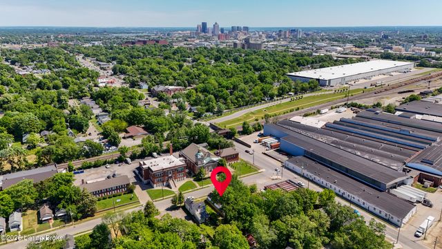1814 Standard Ave, Louisville, KY 40210