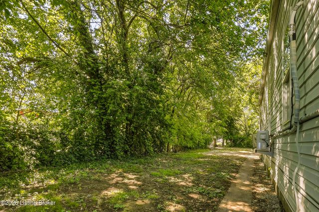 1814 Standard Ave, Louisville, KY 40210