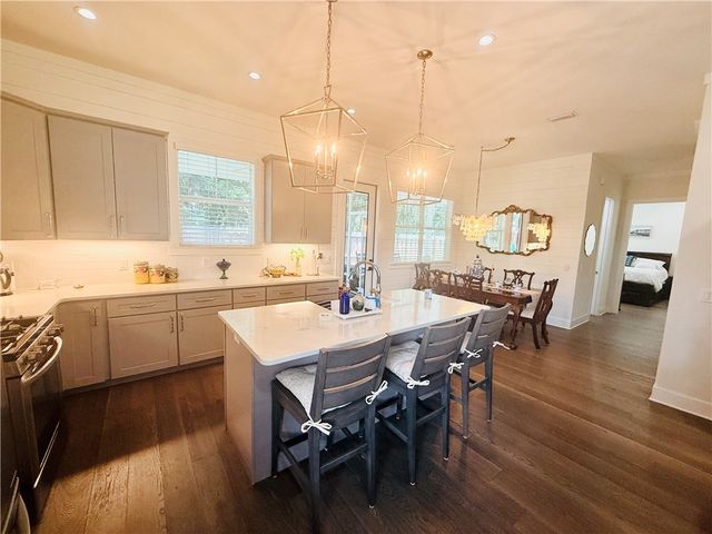 3 Lake View Cottages Court Court, St Simons Island, GA 31522