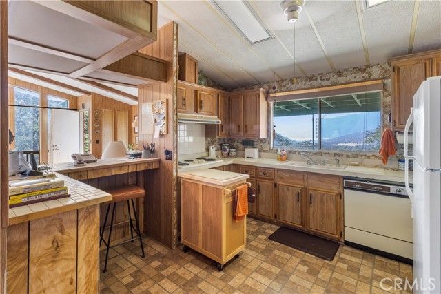 18100 Thompson Canyon Avenue, Caliente, CA 93518