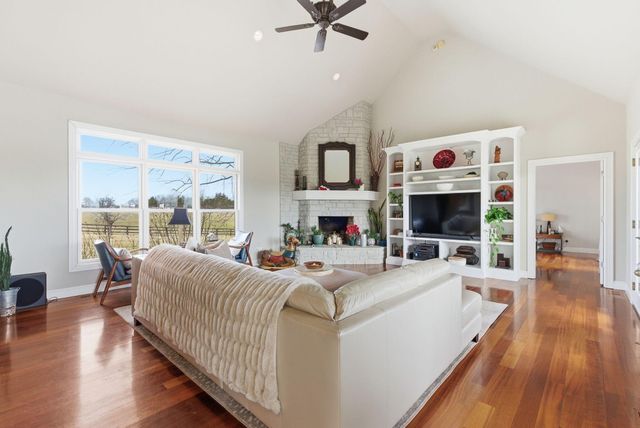 2549 Bethlehem Road, Paris, KY 40361