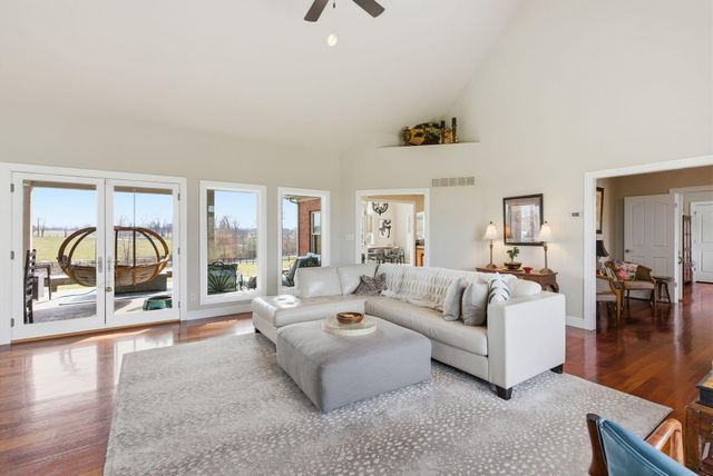 2549 Bethlehem Road, Paris, KY 40361