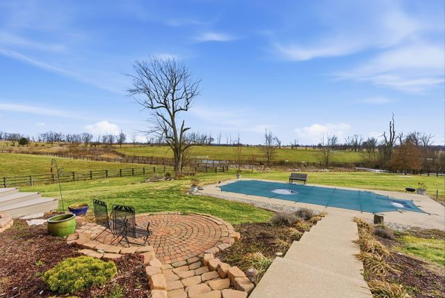 2549 Bethlehem Road, Paris, KY 40361