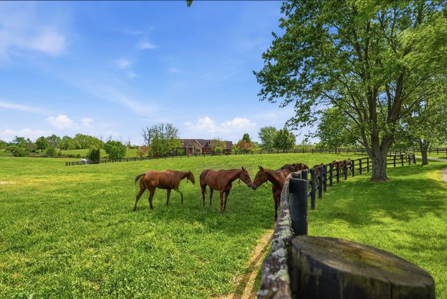 2549 Bethlehem Road, Paris, KY 40361