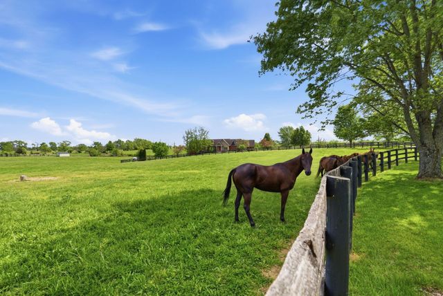 2549 Bethlehem Road, Paris, KY 40361
