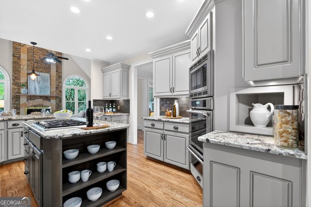 10640 N Edgewater Place, Johns Creek, GA 30097