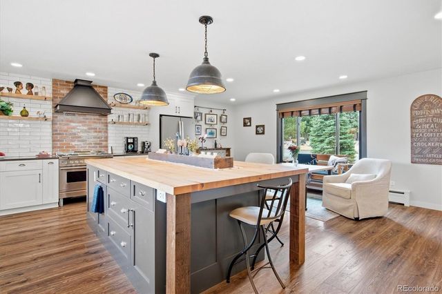 17425 W 57th Avenue, Golden, CO 80403