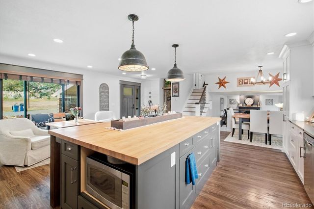 17425 W 57th Avenue, Golden, CO 80403