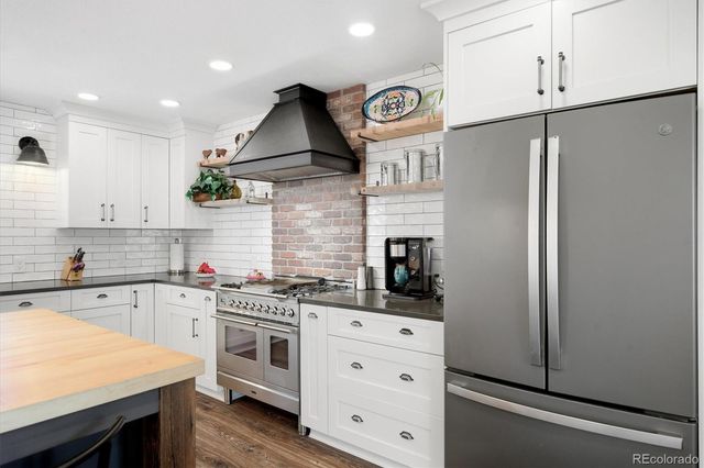 17425 W 57th Avenue, Golden, CO 80403