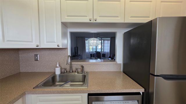 4851 NW 26TH Court 437, Lauderdale Lakes, FL 33313