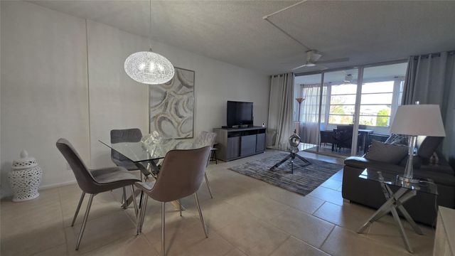 4851 NW 26TH Court 437, Lauderdale Lakes, FL 33313
