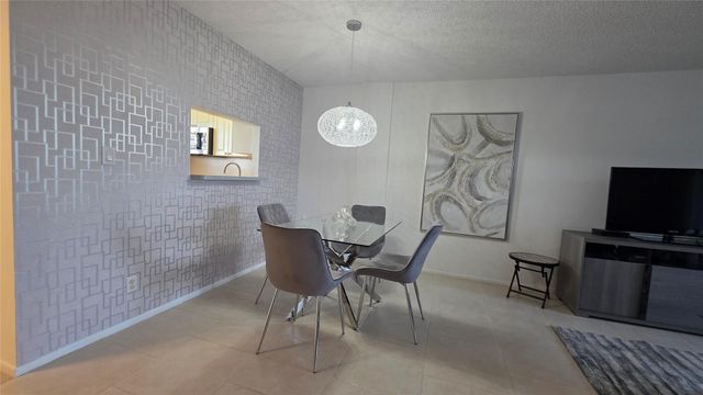 4851 NW 26TH Court 437, Lauderdale Lakes, FL 33313