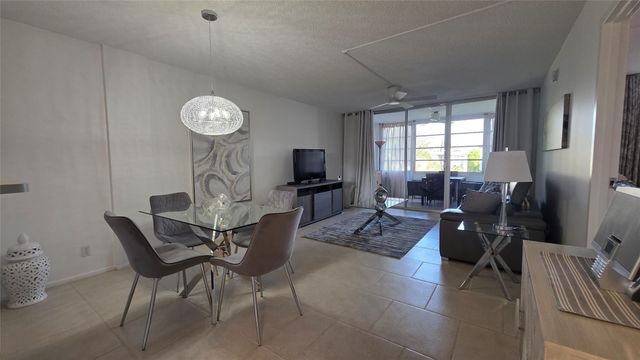 4851 NW 26TH Court 437, Lauderdale Lakes, FL 33313