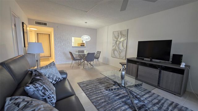 4851 NW 26TH Court 437, Lauderdale Lakes, FL 33313