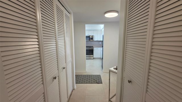 4851 NW 26TH Court 437, Lauderdale Lakes, FL 33313