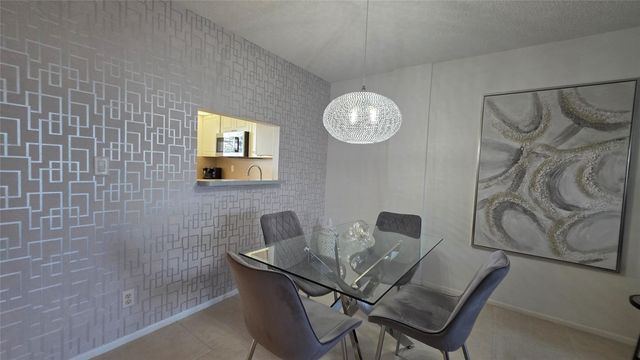 4851 NW 26TH Court 437, Lauderdale Lakes, FL 33313