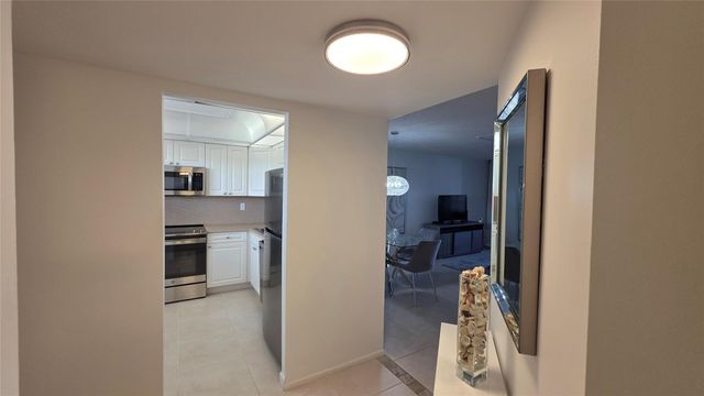 4851 NW 26TH Court 437, Lauderdale Lakes, FL 33313