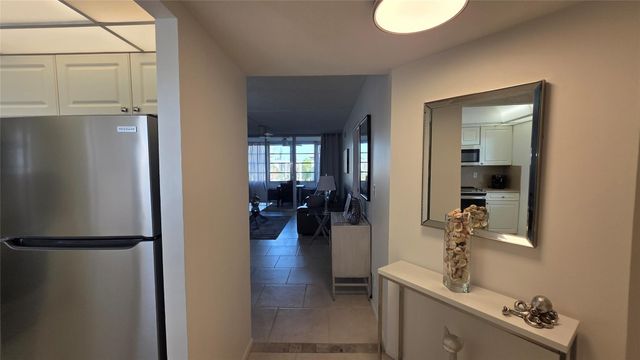 4851 NW 26TH Court 437, Lauderdale Lakes, FL 33313