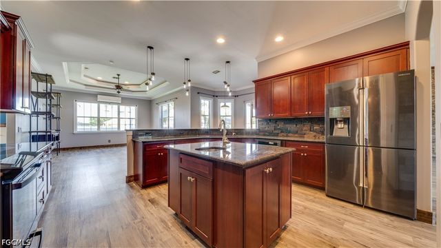 3802 SW 3rd ST, Cape Coral, FL 33991