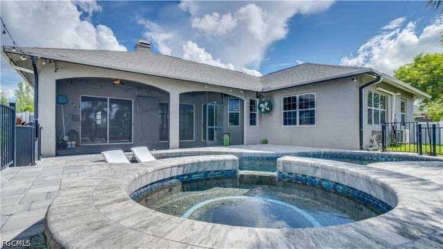 3802 SW 3rd ST, Cape Coral, FL 33991