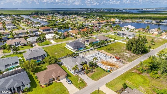 3802 SW 3rd ST, Cape Coral, FL 33991