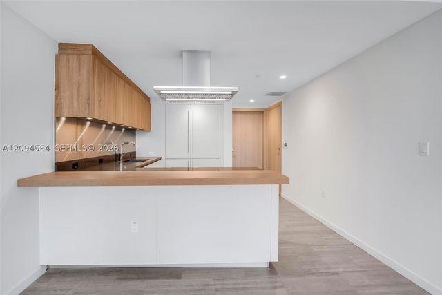 1000 Brickell Plaza 2304, Miami, FL 33131