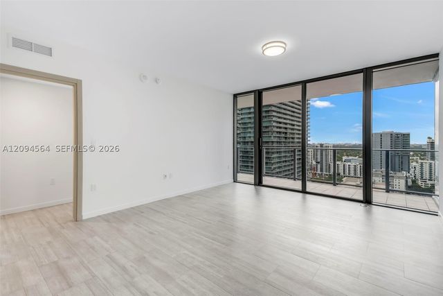 1000 Brickell Plaza 2304, Miami, FL 33131