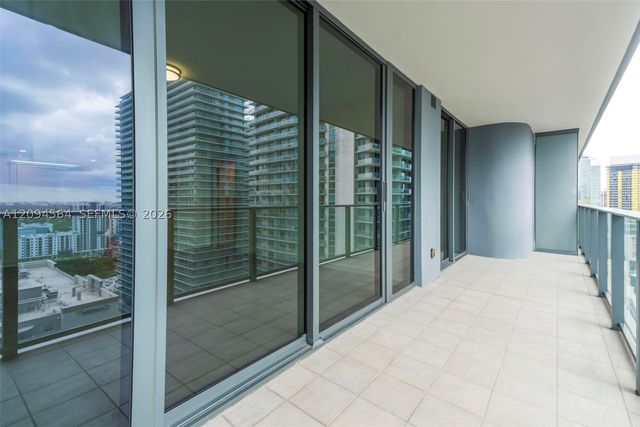 1000 Brickell Plaza 2304, Miami, FL 33131