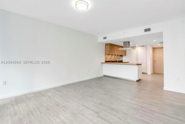 1000 Brickell Plaza 2304, Miami, FL 33131