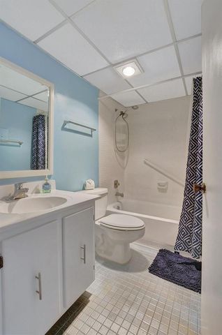 204 Burgundy E 204, Delray Beach, FL 33484