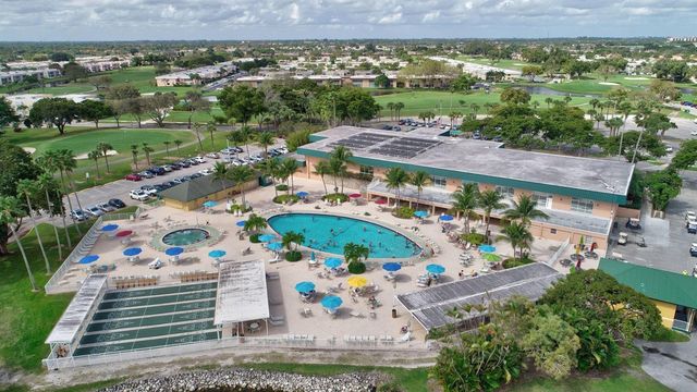 204 Burgundy E 204, Delray Beach, FL 33484