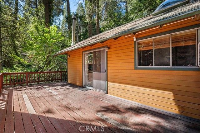 697 Mormon Springs, Crestline, CA 92325