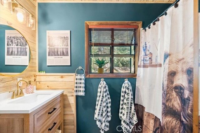 697 Mormon Springs, Crestline, CA 92325