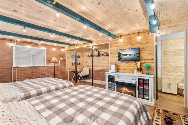 697 Mormon Springs, Crestline, CA 92325