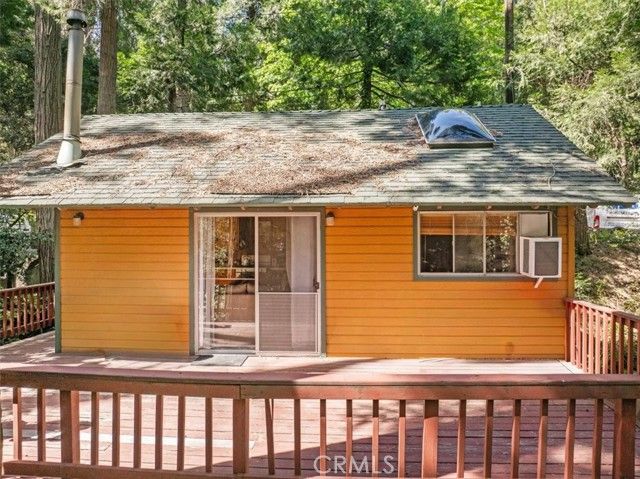 697 Mormon Springs, Crestline, CA 92325