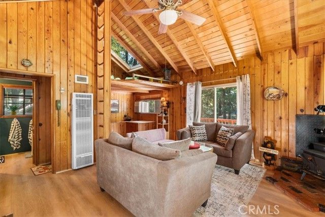 697 Mormon Springs, Crestline, CA 92325