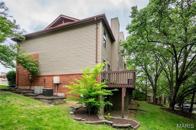 15619 Quail Meadows Drive D, Chesterfield, MO 63017
