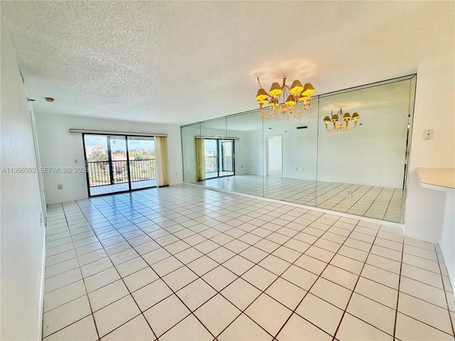 2334 S Cypress Bend Dr 505, Pompano Beach, FL 33069