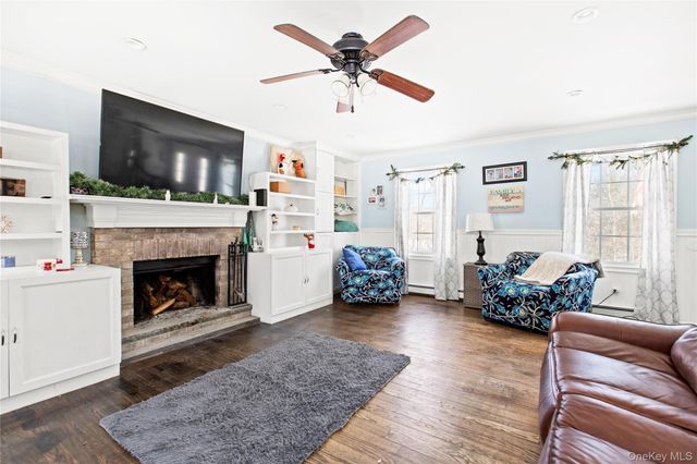 230 Eastport Manor Road, Manorville, NY 11949